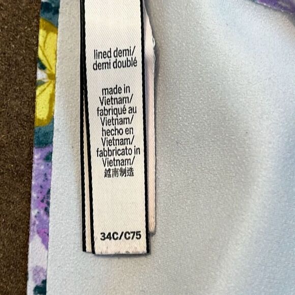 Victoria's Secret Women's Lined Demi Purple Floral Butterfly Bra Size 34C - Picture 7 of 7